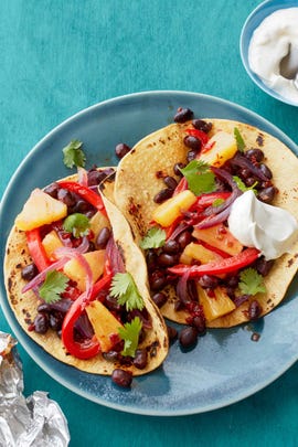 30 minute dinners pineapple and black bean fajitas