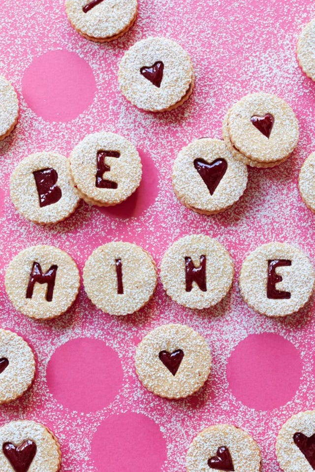 sweet cherry linzer torte cookies