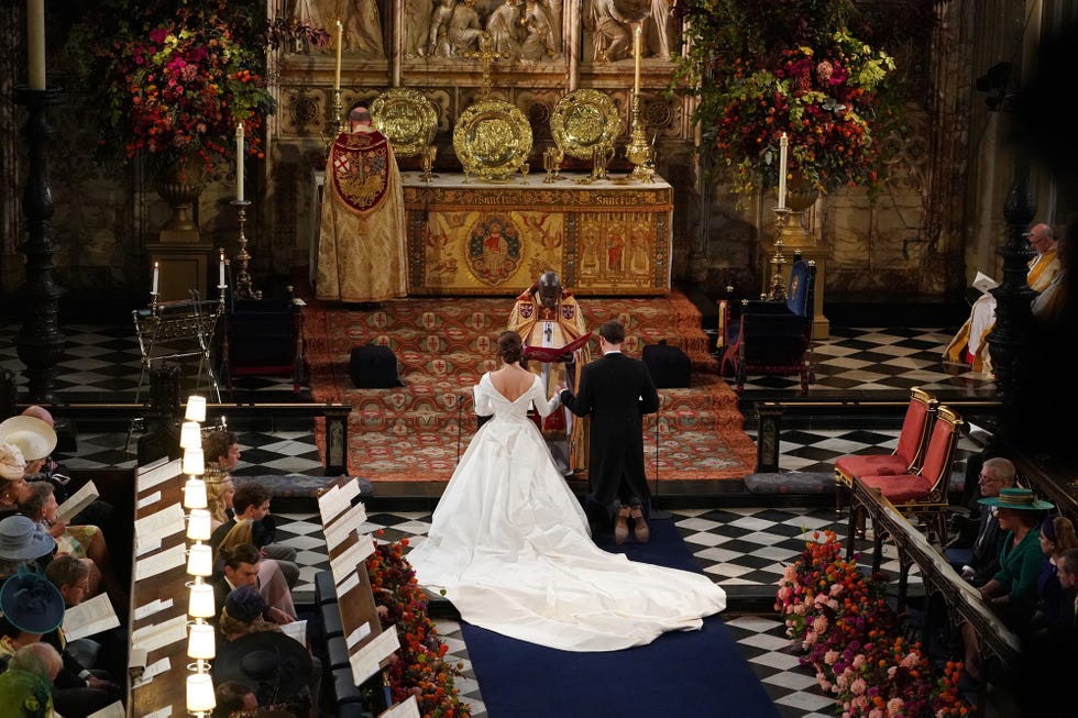 Ceremony, Event, Bride, Dress, Religious institute, Wedding dress, Wedding, Marriage, Aisle, Chapel, 