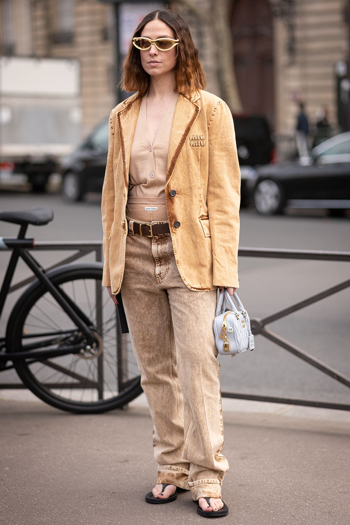 【ビーチコーデに合わせたい♪】CHANEL トング サンダル シャネル ココ ビーチ」マットブラックのストラップサンダルや