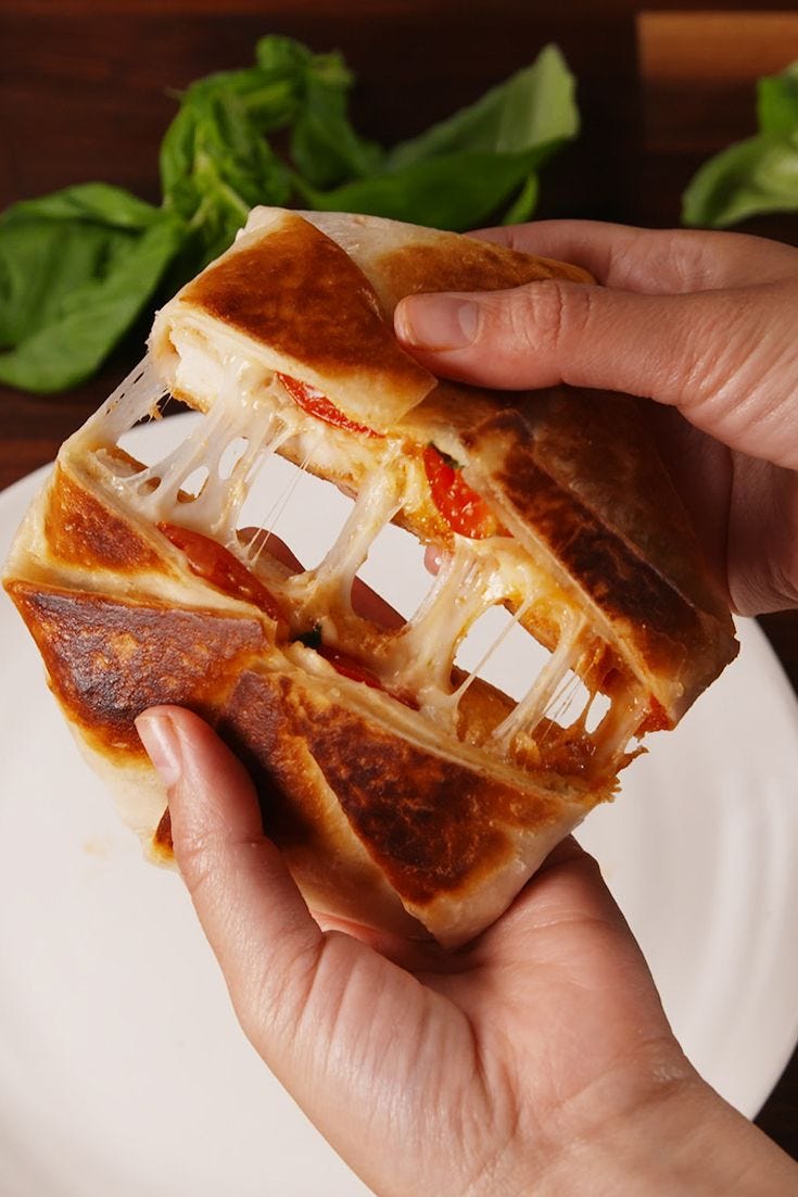 chicken parm crunchwrap