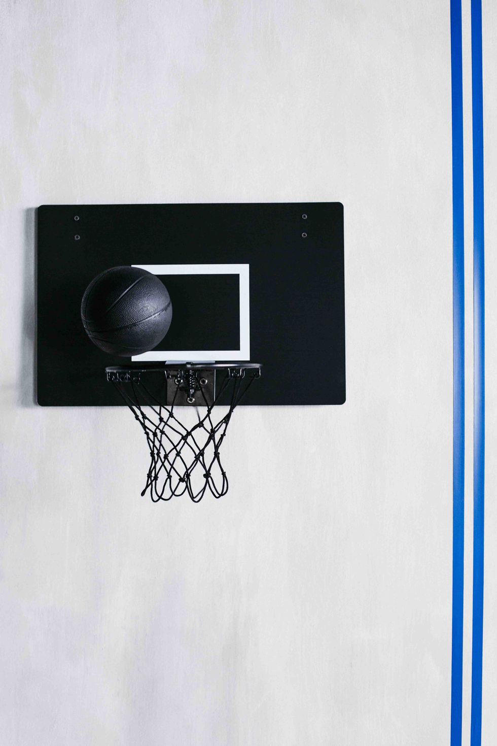 Basketball hoop, Basketball, Wall, Room, Basketball court, 