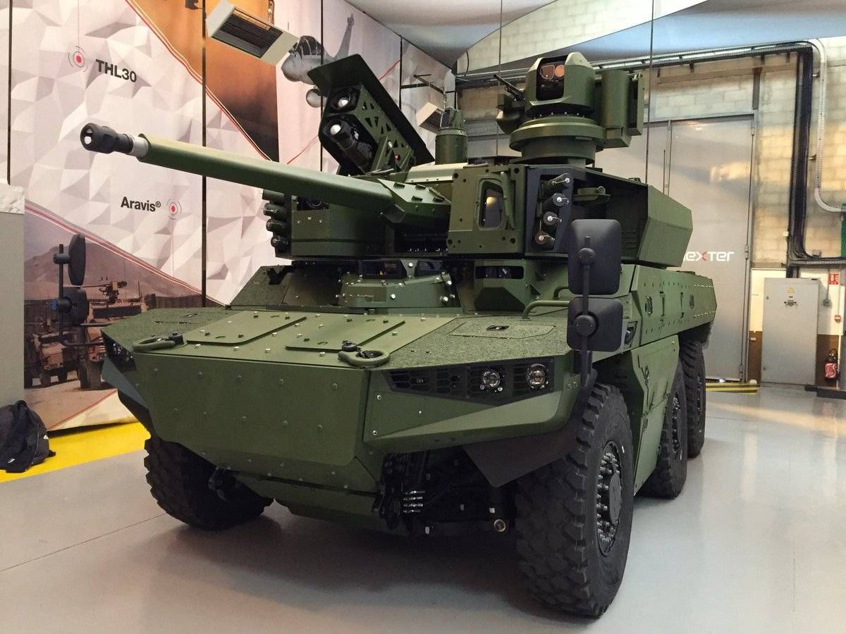 Combat vehicle, Tank, Motor vehicle, Vehicle, Armored car, Military vehicle, Self-propelled artillery, Mode of transport, Gun turret, Armored car, 