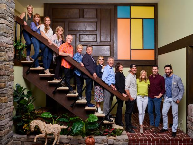 A Very Brady Renovation News, Date, Cast, Photos - HGTV's Brady Bunch ...