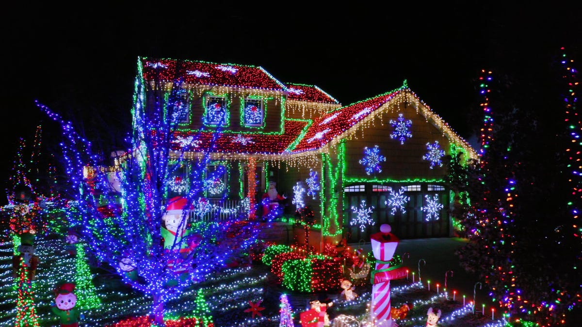 How to Watch The Great Christmas Light Fight - How Does the Great ...