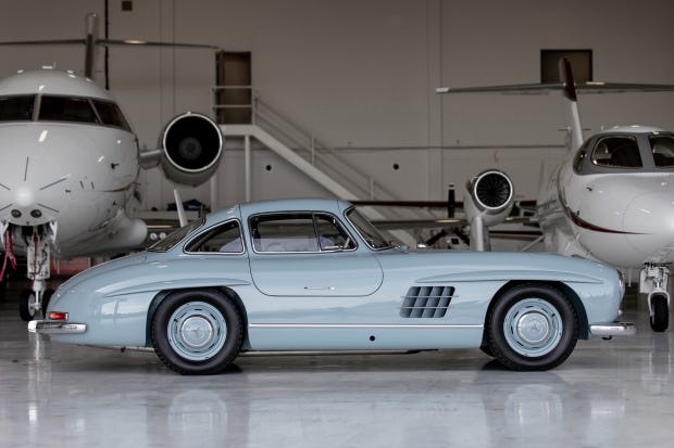 Mercedes 300SL Gullwing in Blue Is Utter Perfection