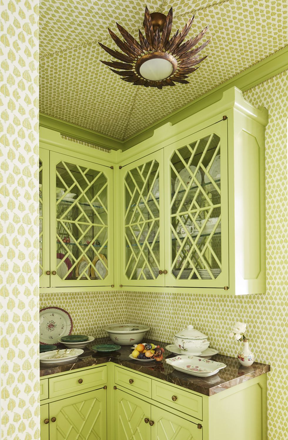 Green Apple Kitchen Decor and Color Inspiration