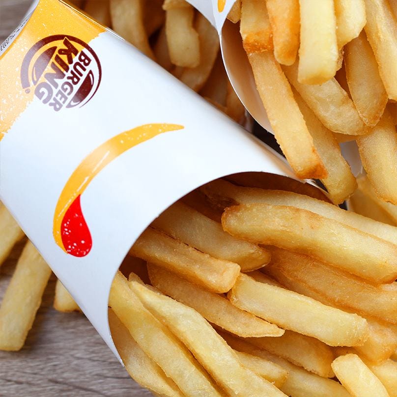 Dish, Food, Junk food, Fried food, French fries, Fast food, Cuisine, Ingredient, Kids' meal, Side dish, 