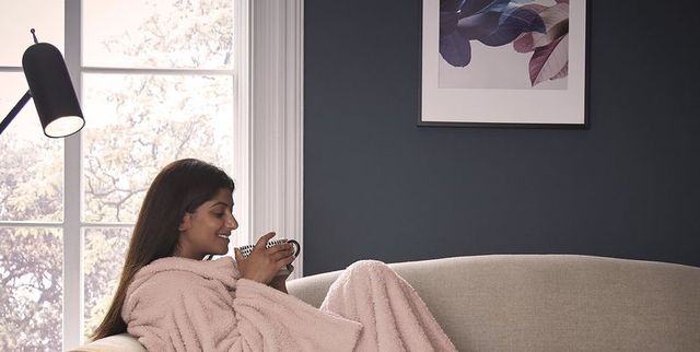 14 Blankets With Sleeves to Keep You Warm This Winter 2023