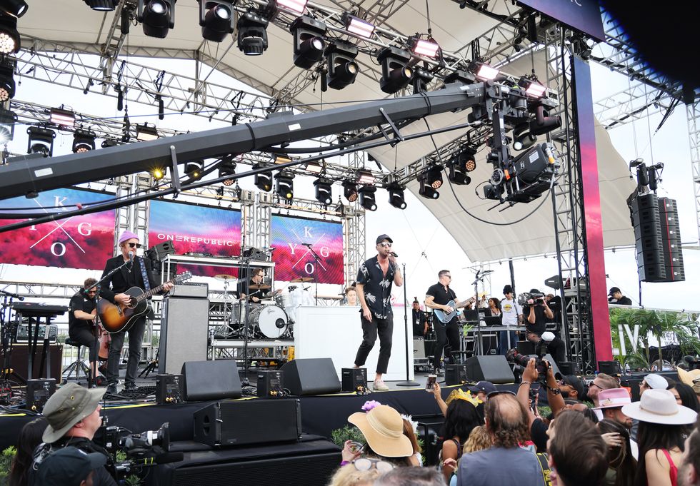 hallandale, florida january 28 drew brown, ryan tedder and zach filkins of onerepublic perform onstage at the carousel club at the 2023 pegasus world cup with liv x palm tree crew on january 28, 2023 in hallandale, florida photo by alexander tamargogetty images for 1st