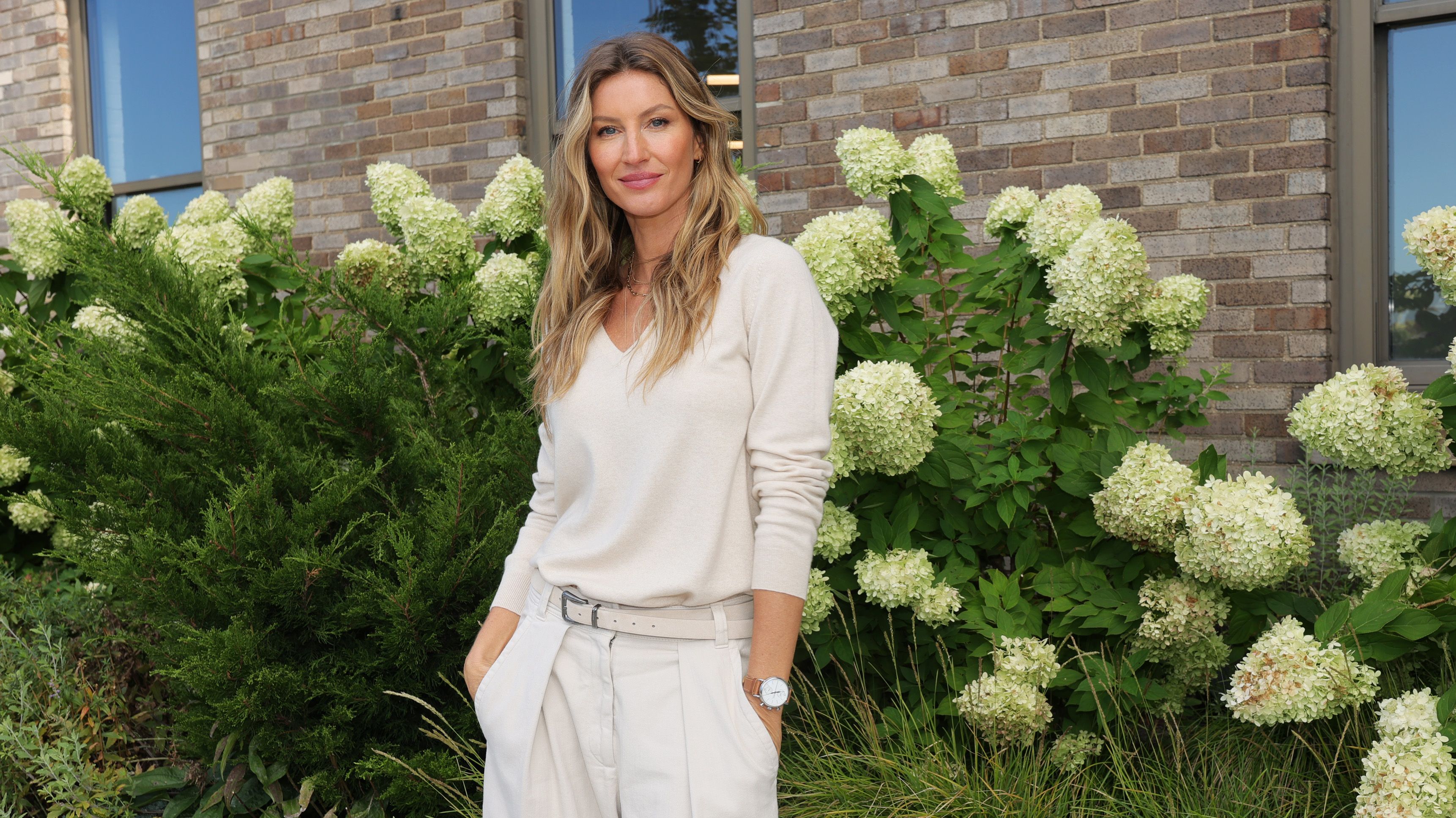 Here's Everything Gisele Bündchen Eats In A Day, Diet Explained