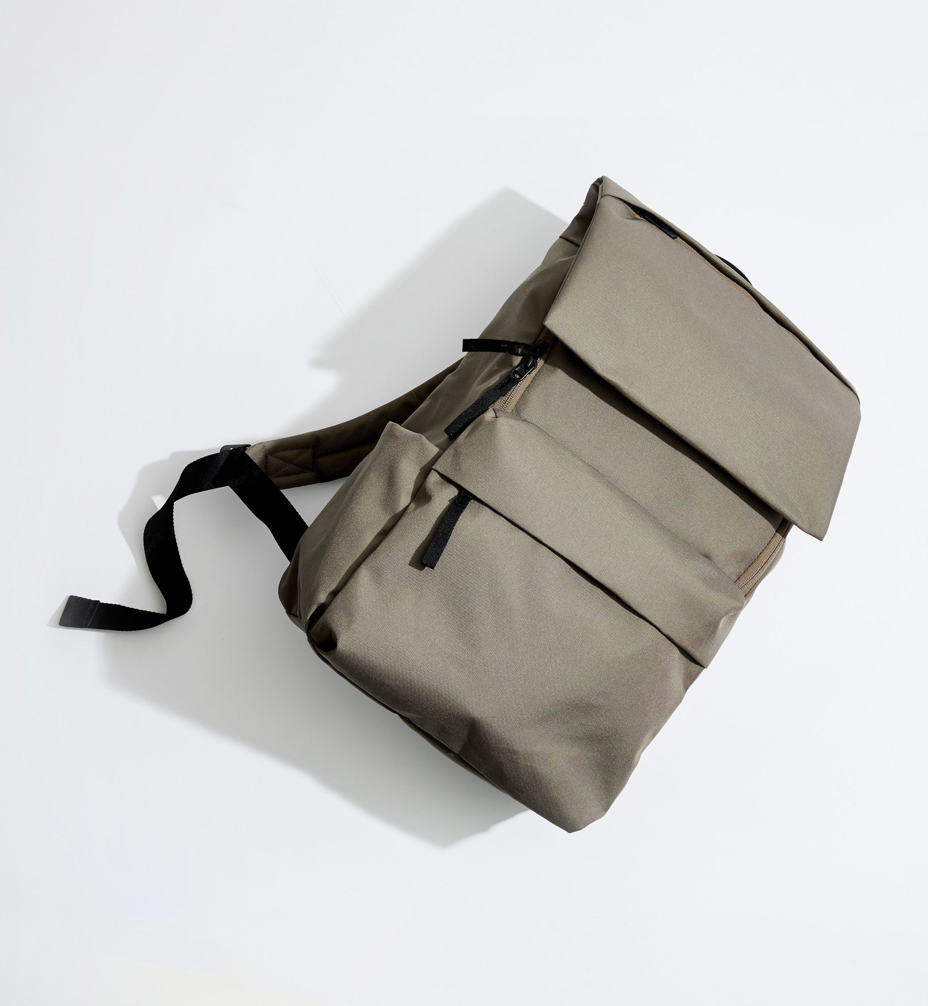 Everlane ReNew Transit Backpack Review - Best Everlane Bags for Men