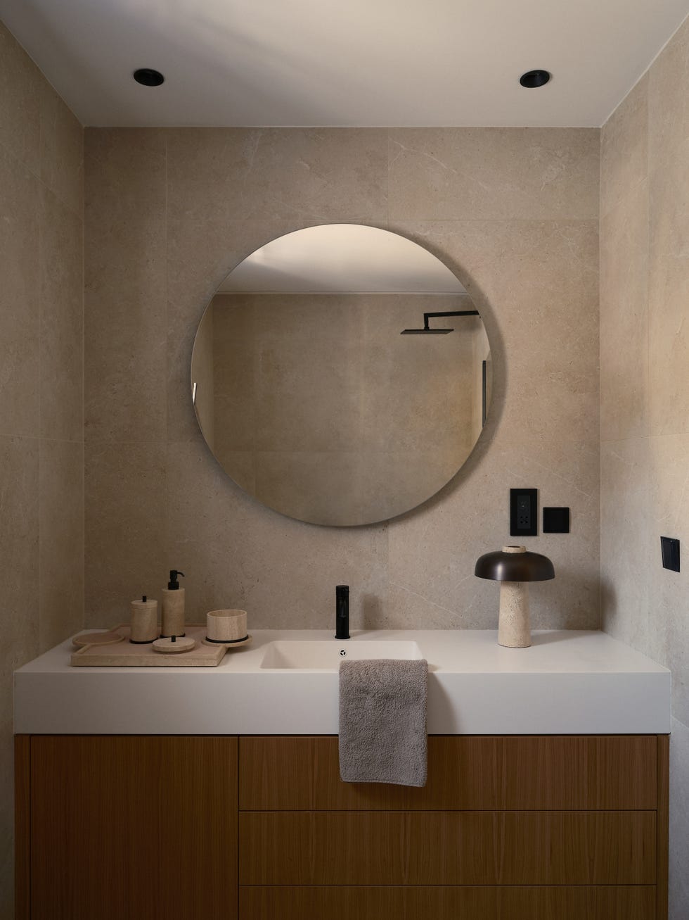casa cerca de excavaciones arqueologicas y esa calma y atencion al detalle marco el interiorismo