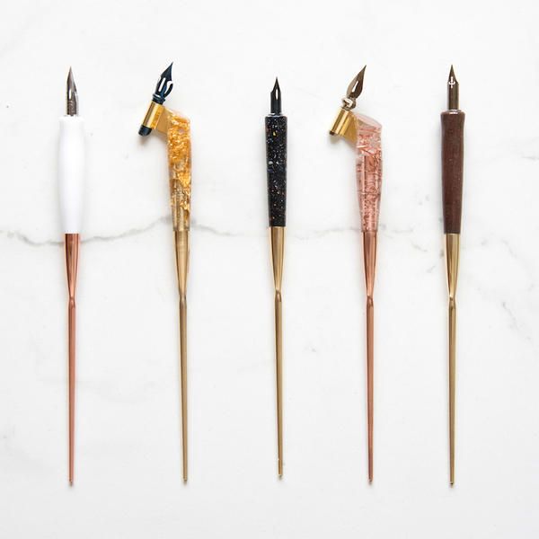 Arrow, Feather, Writing implement, 