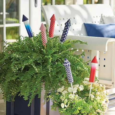 outdoor planter fourth of july party decor
