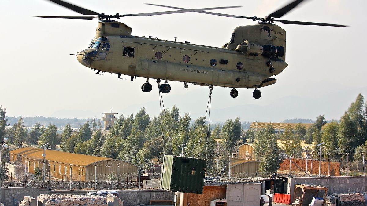 Boeing ch-47 chinook, Helicopter, Boeing vertol ch-46 sea knight, Rotorcraft, Helicopter rotor, Aircraft, Vehicle, Military helicopter, Aviation, Piasecki hup retriever, 