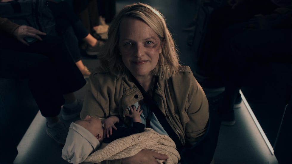 the handmaid's tale season 6 “first look” (hulu)elisabeth moss