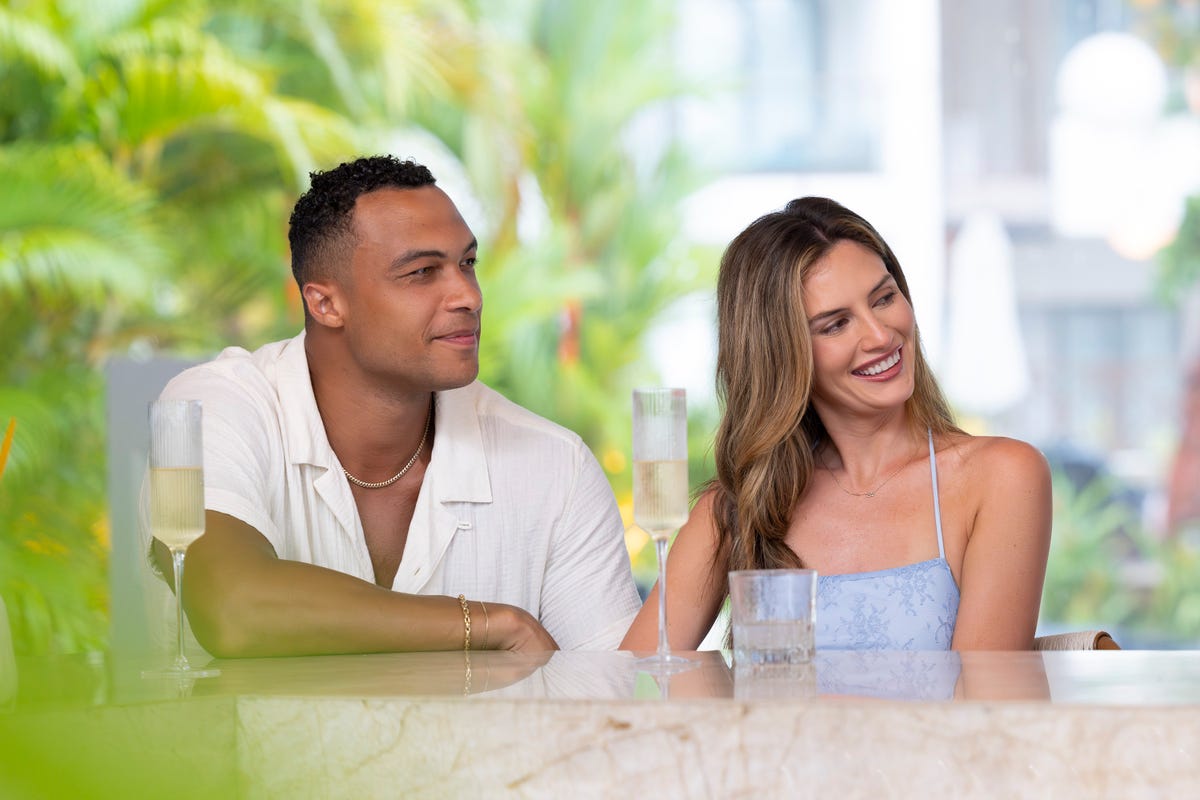 Kat Izzo Denies Entering 'Bachelor in Paradise' With a Secret Boyfriend, "Point Blank Period"