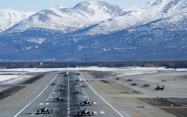 Runway, Airport apron, Airport, Airplane, Infrastructure, Sky, Road, Aviation, Thoroughfare, Vehicle, 