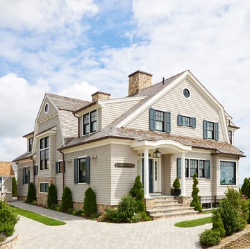 liz caan cape cod exterior