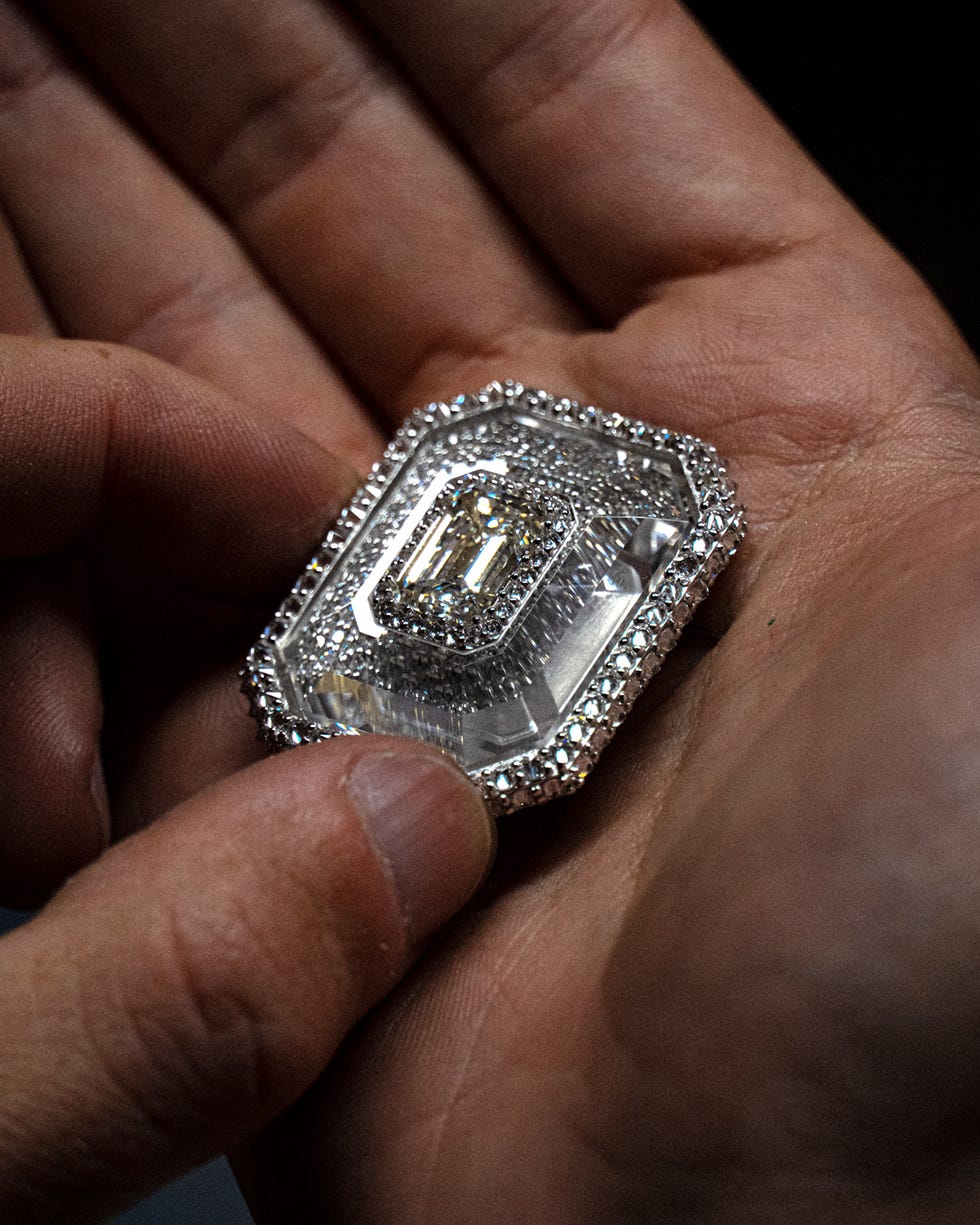 Diamond brooch diamond brooch