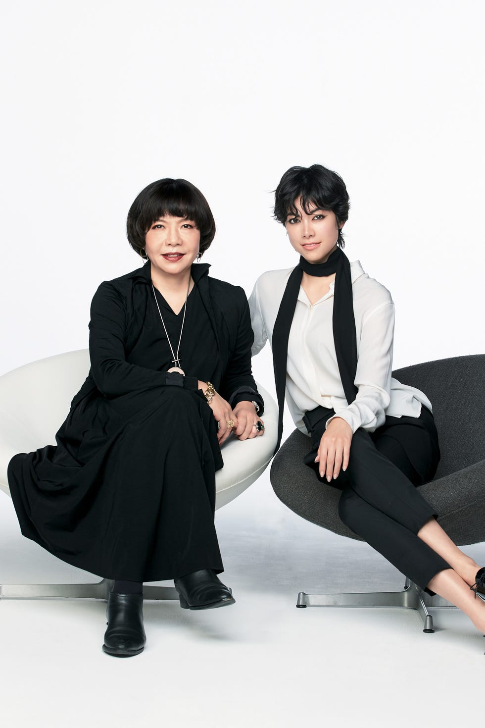 森星 そもそも現代アートとは？」森星、森美術館 館長に会う【Hikari meets Stars】