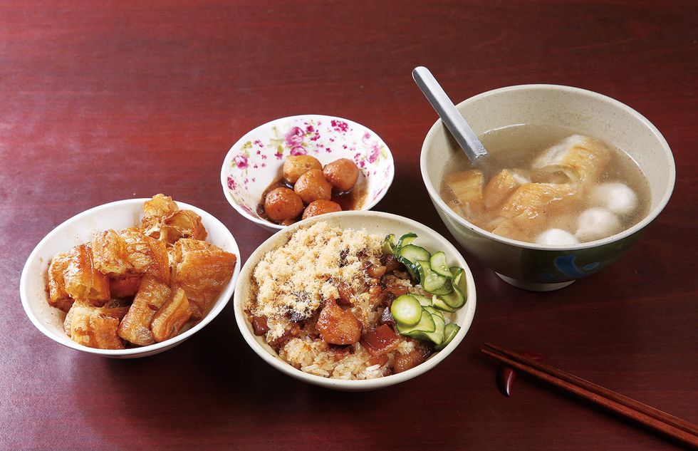 Dish, Food, Cuisine, Meal, Steamed rice, Ingredient, Lunch, Comfort food, Produce, Breakfast, 