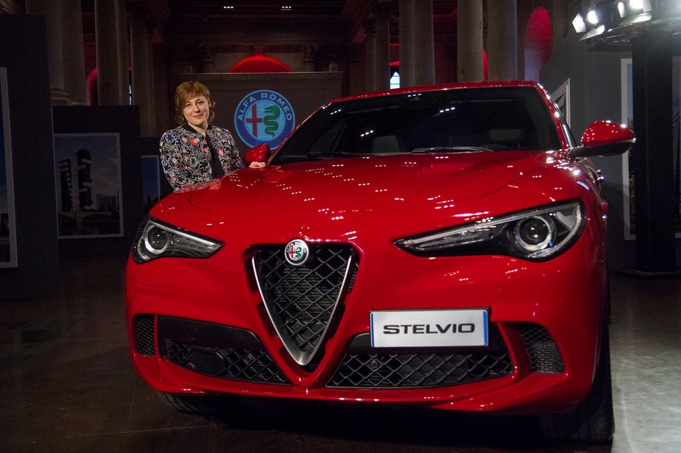 Antonia Klugmann e la nuova Alfa Romeo Stelvio