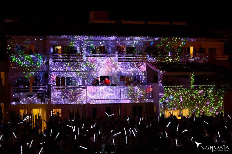 ushuaia-ibiza-club balconi