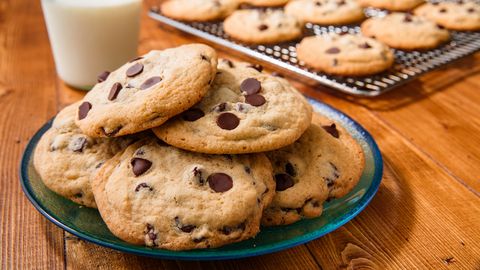 preview for 5 Secrets To Baking Perfect Chocolate Chip Cookies!