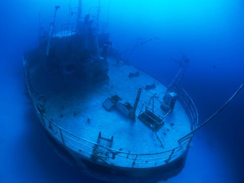 Door de eeuwenlange zeevaart op de drukbevaren transAtlantische route is de zeebodem van de NoordAmerikaanse kust een waar scheepswrakkenkerkhof Dit onfortuinlijke scheepje ging bij de Bahamas ten onder