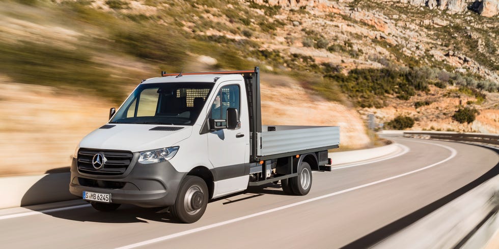 Mercedes-Benz Will Make an Electric Sprinter Van