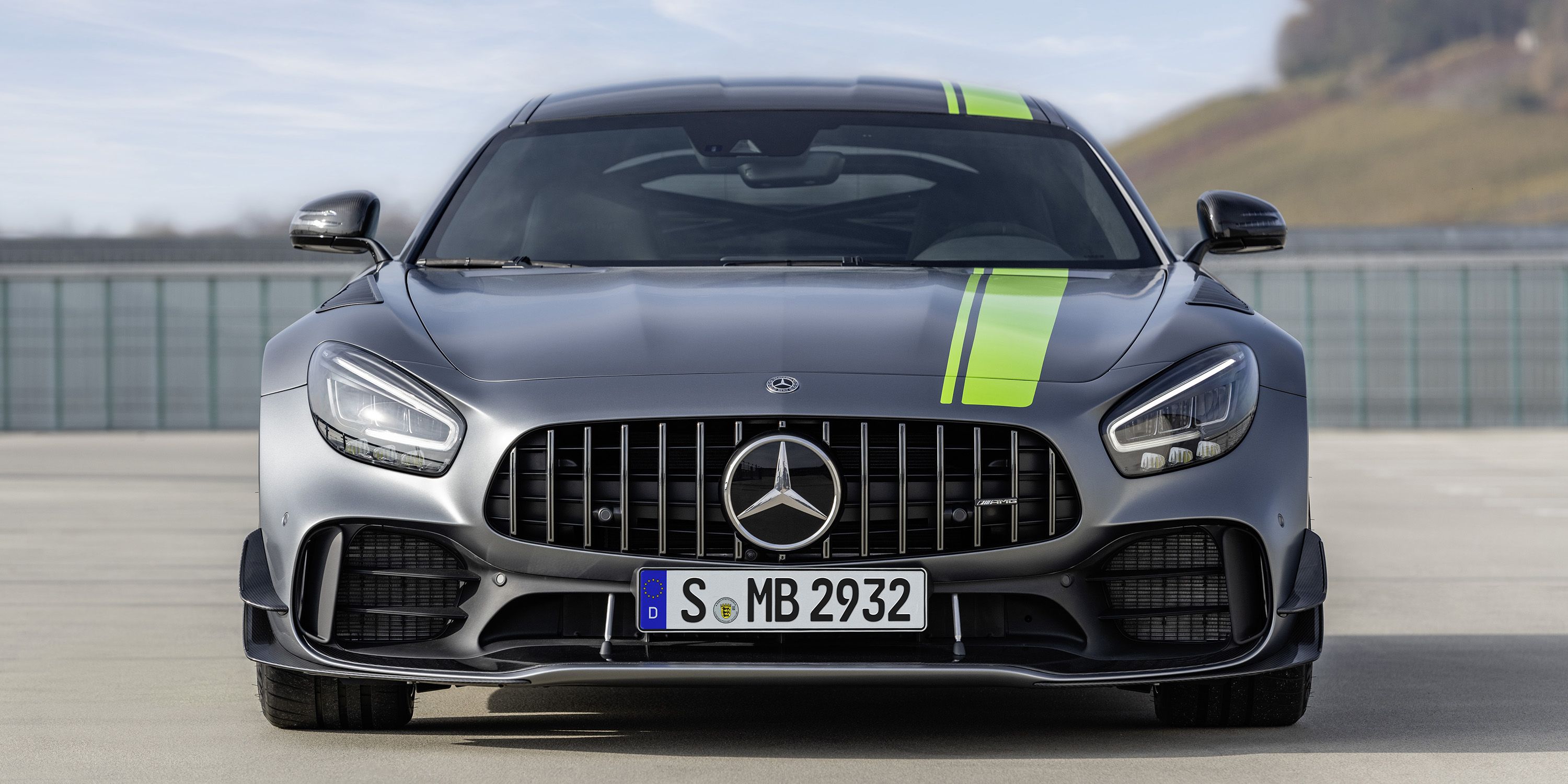 2019 mercedes benz amg gtr