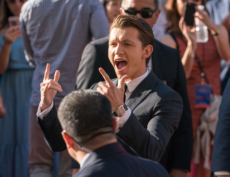 Facial expression, People, Event, Human, Crowd, Arm, Audience, Suit, Hand, Gesture, 