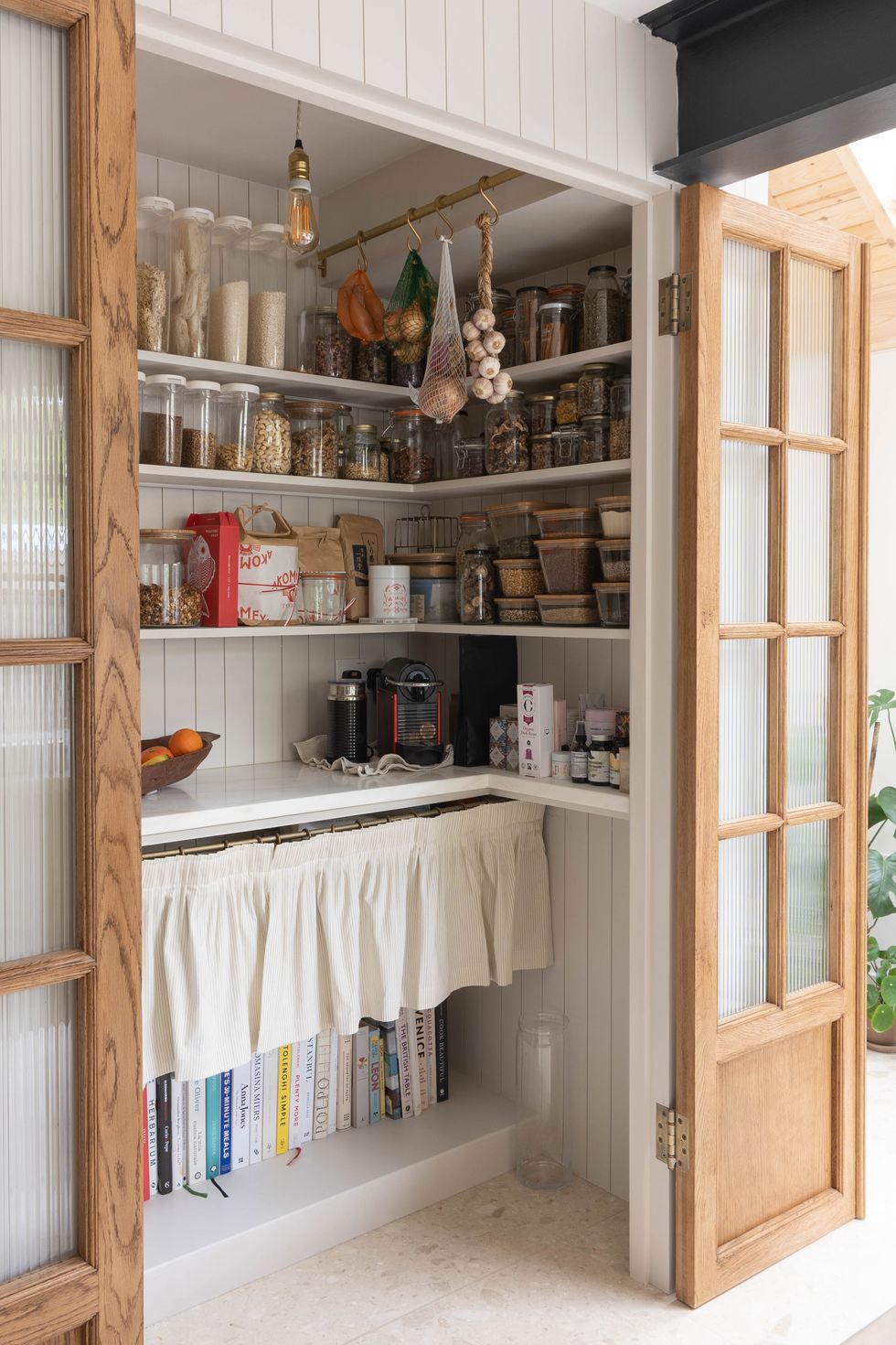 Luxury Pantry Storage Solutions for the Modern Kitchen