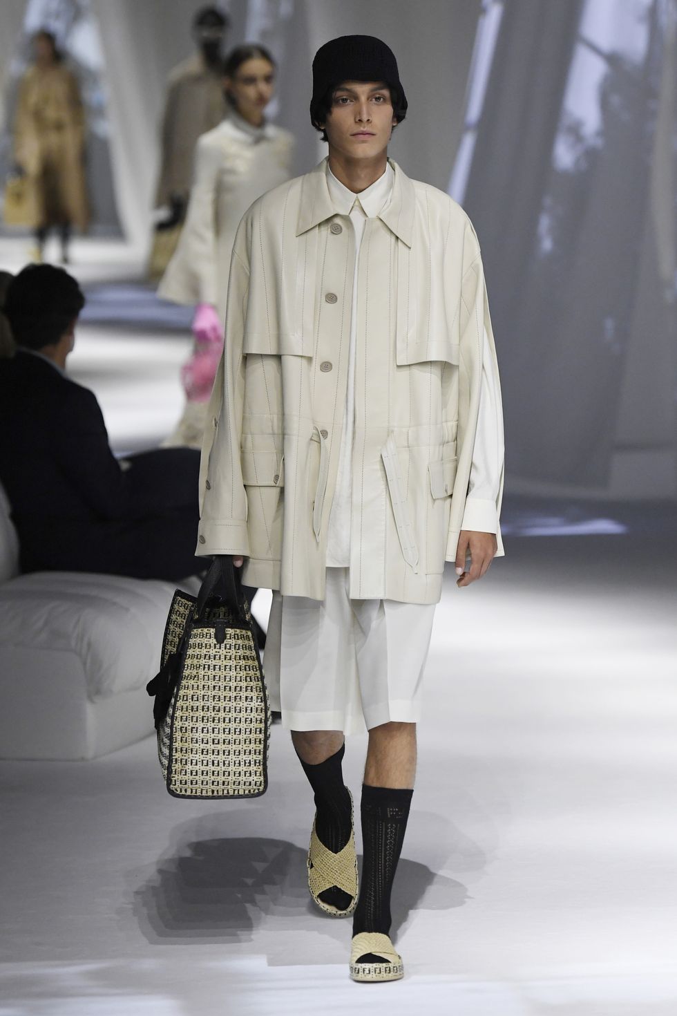 Fendi Spring 2021 Collection Images - Fendi's Runway Show Reflects On ...
