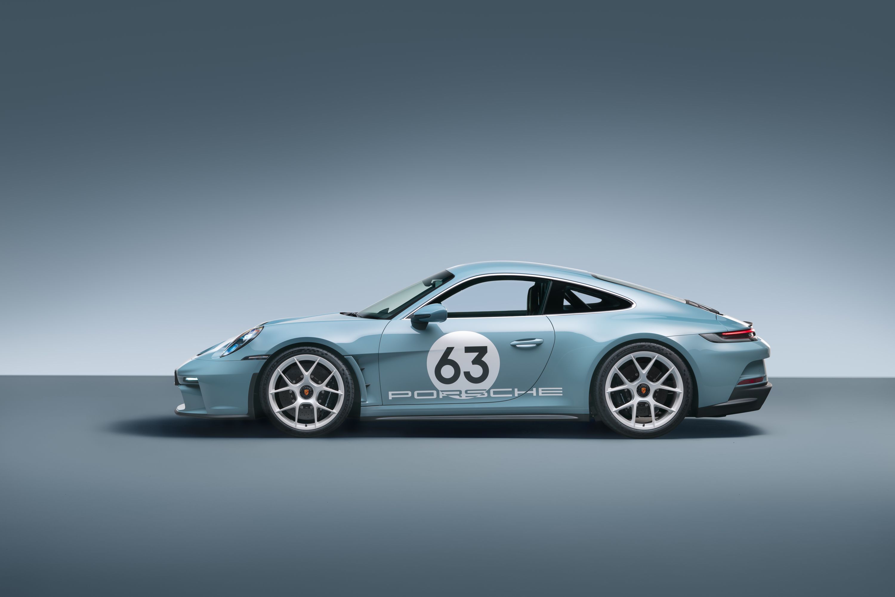 2024 Porsche 911 S/T Photos