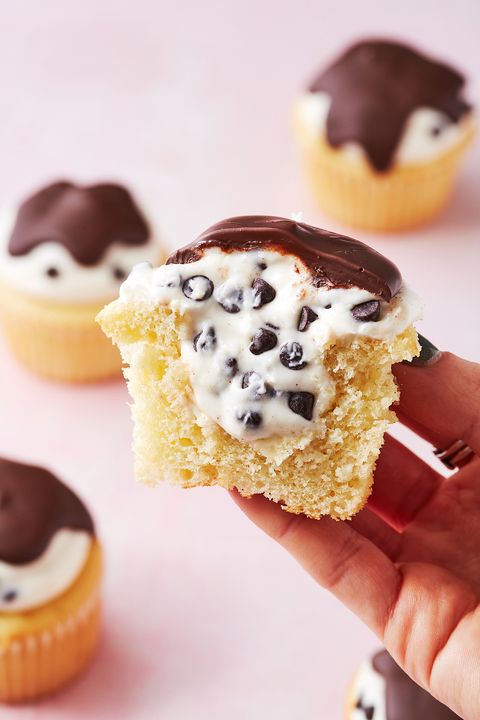 cannoli cupcakes