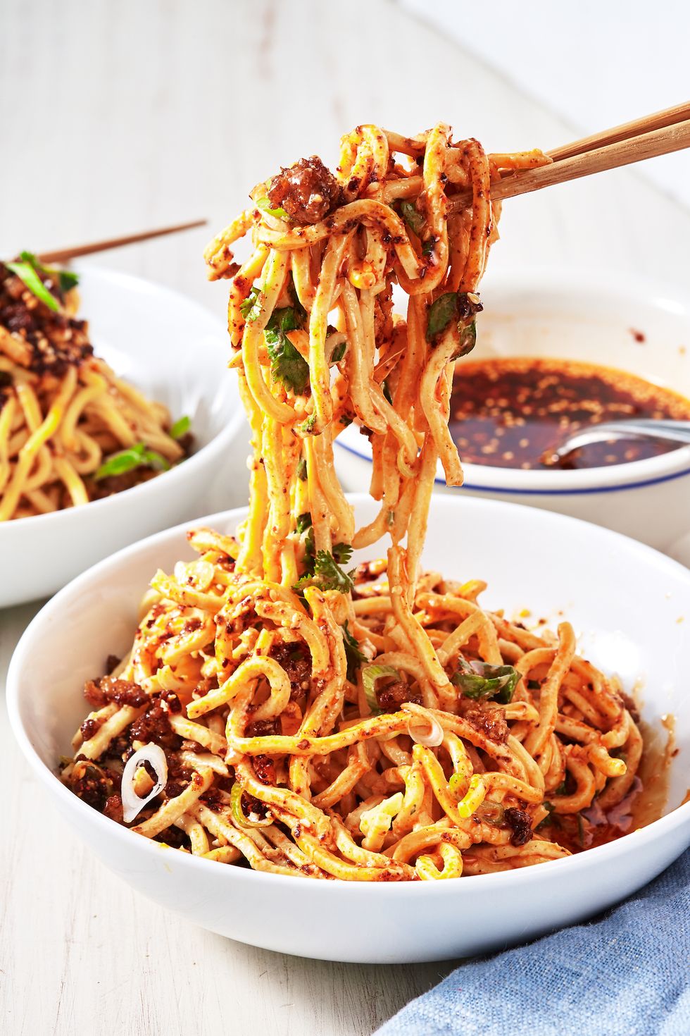 Dish, Food, Cuisine, Fried noodles, Noodle, Hot dry noodles, Chow mein, Bigoli, Ingredient, Spaghetti, 