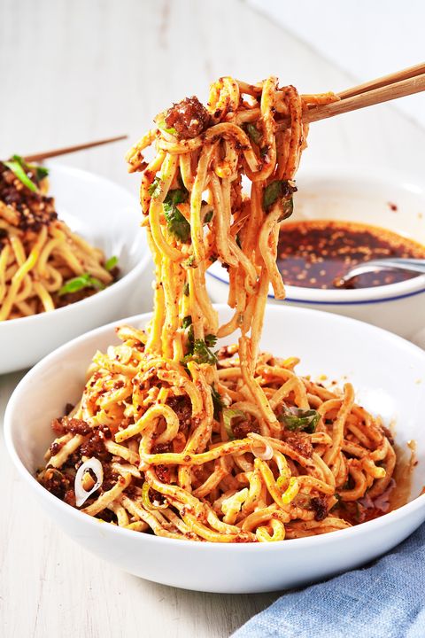 Dish, Food, Cuisine, Fried noodles, Noodle, Hot dry noodles, Chow mein, Bigoli, Ingredient, Spaghetti, 