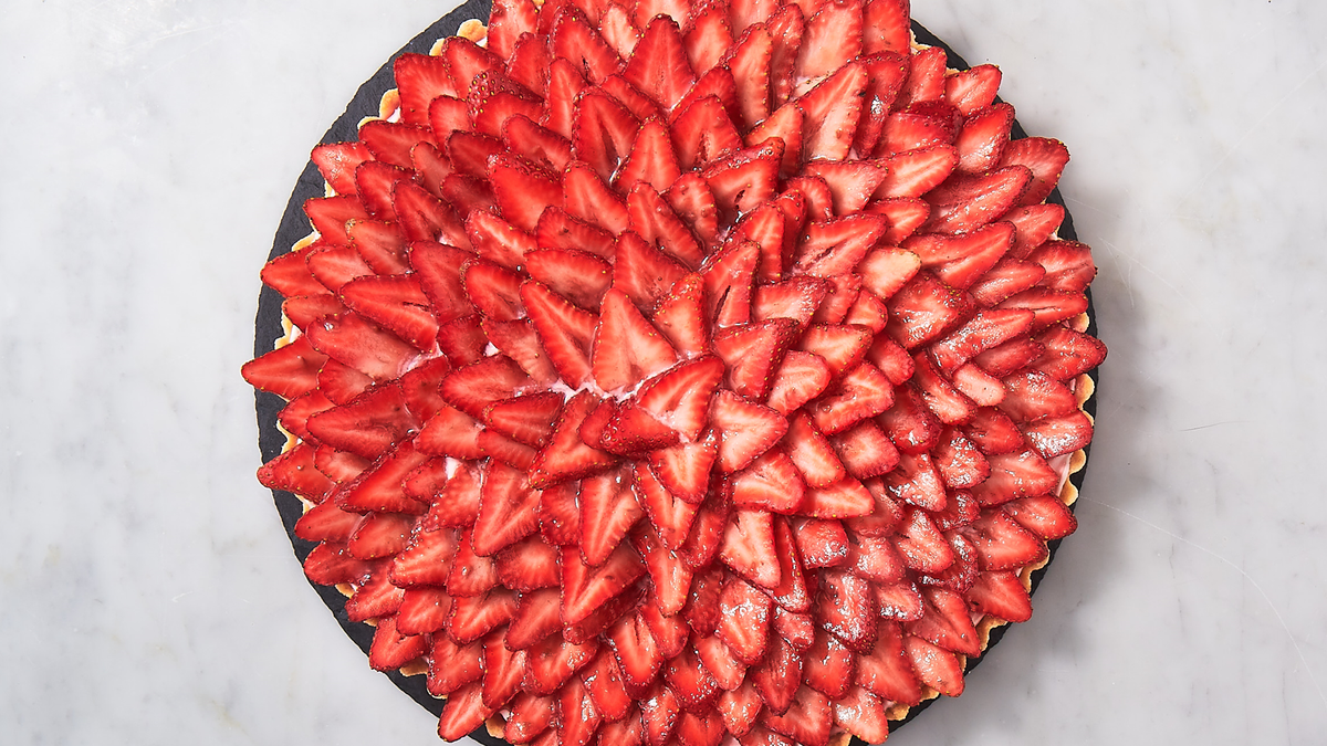 Video player poster image preview for Strawberry Tart Is Just The Dessert You Were Looking For