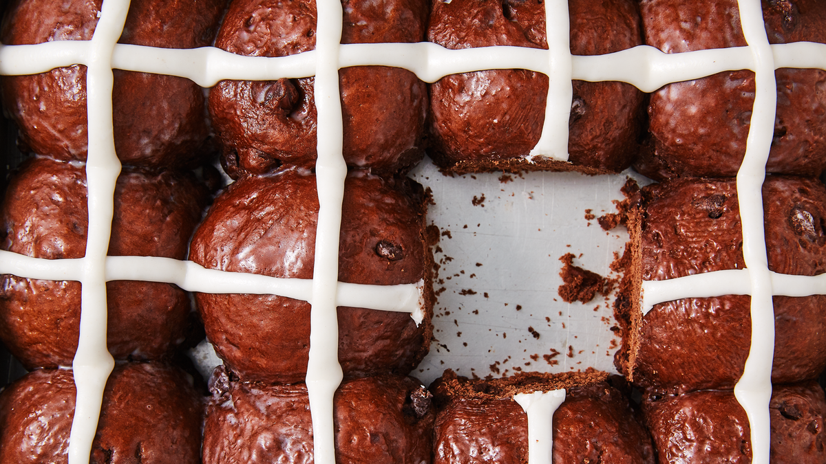 preview for This Easter You Need To Add Chocolate To Your Hot Cross Buns
