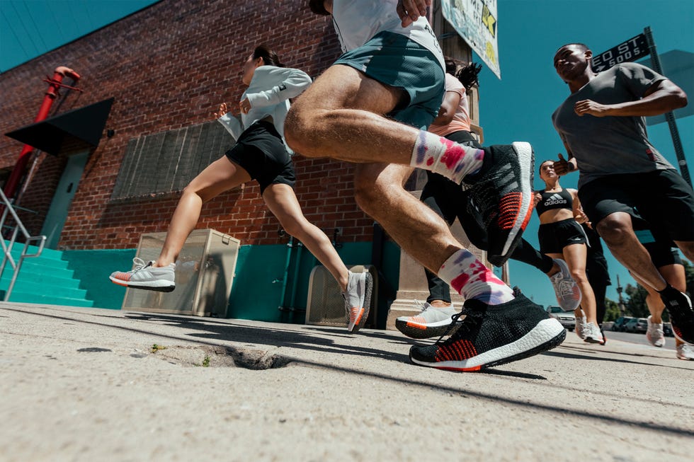 Fun, Recreation, Footwear, Leg, Tourism, Muscle, Human leg, Leisure, Running, Jumping, 