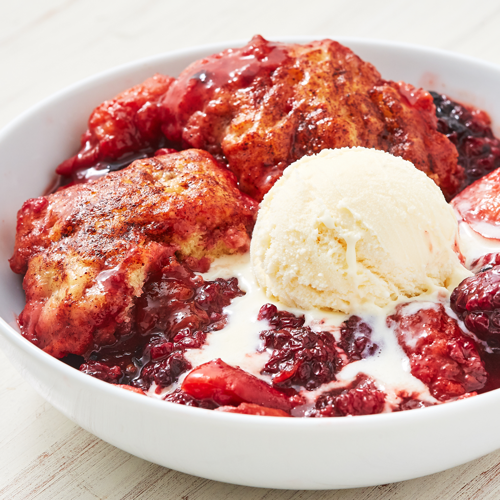 instant pot blackberry peach cobbler