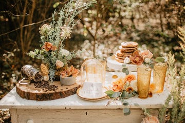 Centrepiece, Peach, Floral design, Spring, Flower Arranging, Flower, Table, Brunch, Floristry, Plant, 