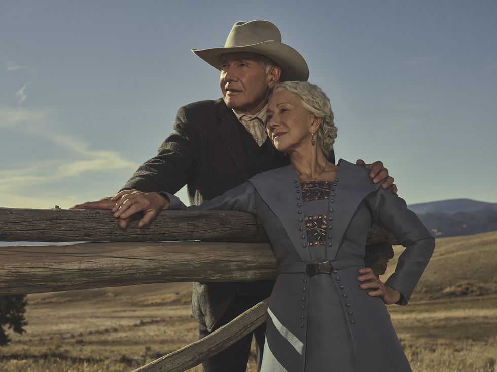 harrison ford as jacob dutton and helen mirren as cara dutton in 1923, streaming on paramount 2022 photo credit james minchin paramount
