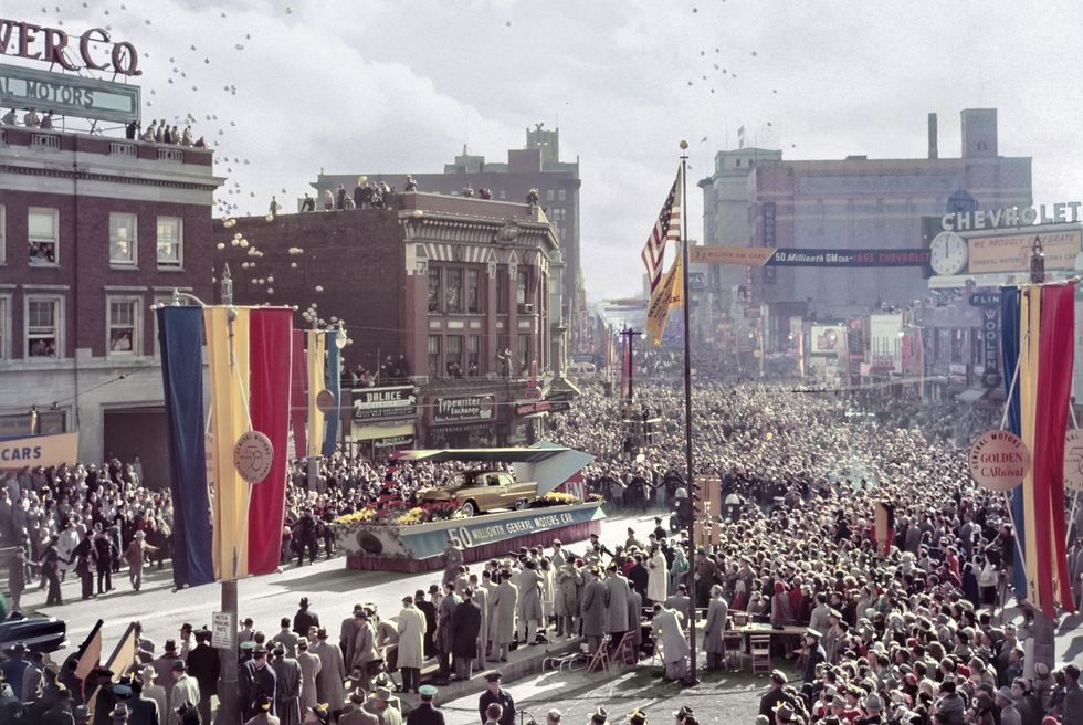 1954 flint, michigan, parade celebrating gm's 50 millionth car