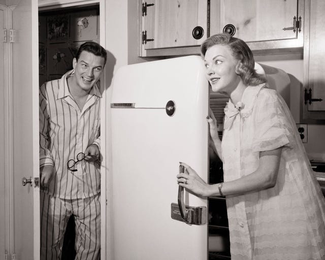 1950s midnight snacks wife