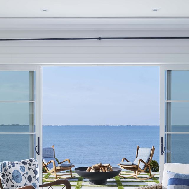 A Hamptons Beach House by Peter Dunham - Indoor-Outdoor Living Ideas