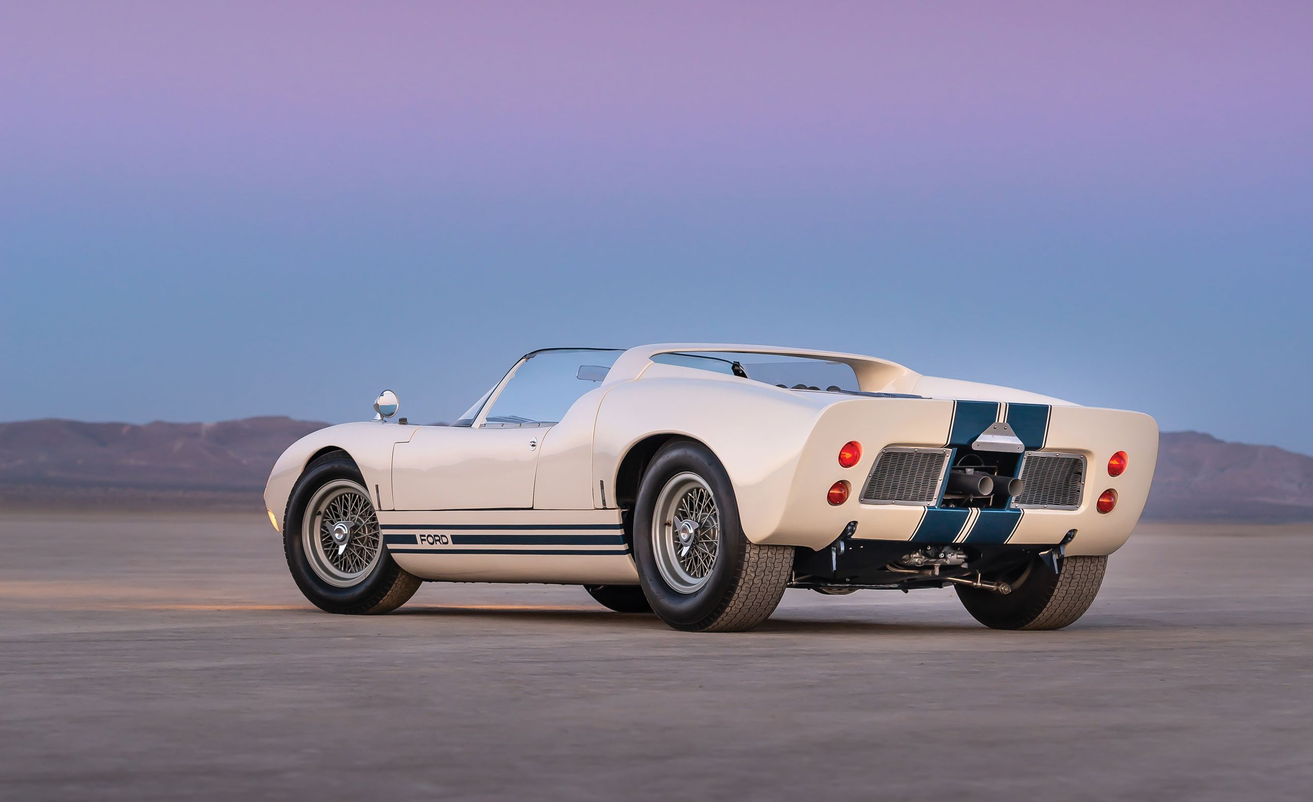 1965 Ford GT40 Roadster Prototype